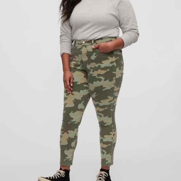 𝅺nwt GAP Skinny Jeans High Rise Camouflage Stretch Pants Size 34/18R - Picture 1 of 7
